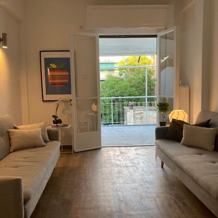 Great Apartment With Terrace In Central Атина Екстериор снимка