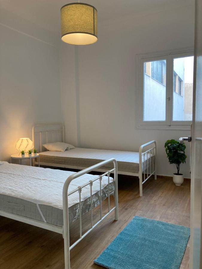 Great Apartment With Terrace In Central Атина Екстериор снимка